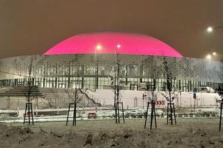 Hala Urania jak Sphere w USA? Podświetlona kopuła robi wrażenie [ZDJĘCIA, WIDEO]