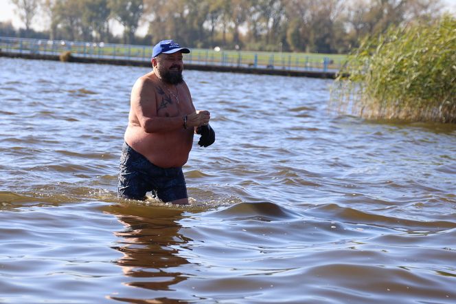 Lubelskie morsy wskoczyły do Zalewu Zemborzyckiego po raz pierwszy w tym sezonie!