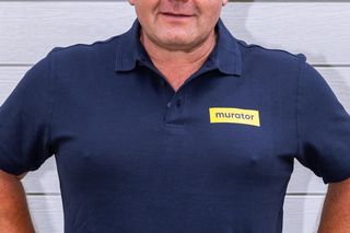 Wiesiek Skiba na planie programu Murator Remontuje