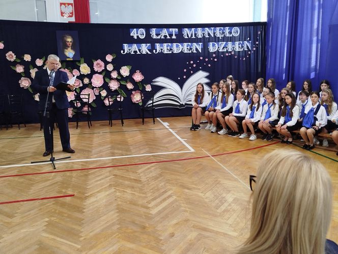 Uroczystość jubileuszowa w siedleckiej "Dziesiątce" była okazją do wspomnień