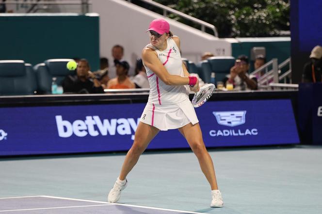 Turniej WTA 1000 w Miami 2024. Iga Świątek przegrała z Rosjanką Jekateriną Aleksandrową