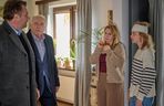 Na Wspólnej odc. 4044: Malwina (Martyna Dudek), Hebel (Tadeusz Huk), Konrad (Marek Bukowski), Karolina Wysocka (Paulina Holtz)