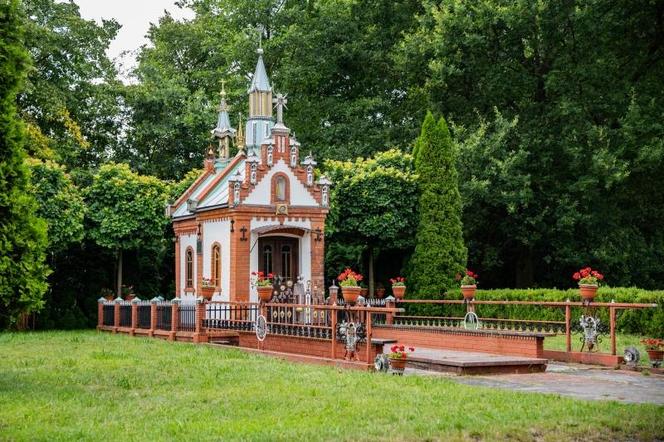 Kapliczka domkowa w Woli Rzędzińskiej