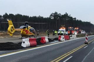 DRAMATYCZNA akcja ratunkowa, śmigłowiec LPR lądował na A1! Kierowca tira NIE ŻYJE