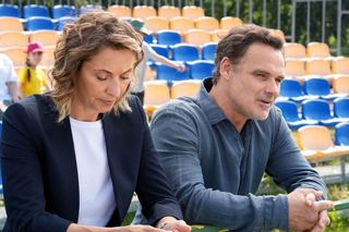 Barwy szczęścia odc. 3090. Beata (Anita Jancia), lekarz Karol Czubak (Jan Wieczorkowski)