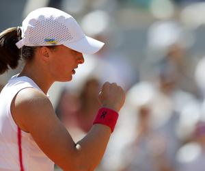 Iga Świątek czegoś takiego jeszcze nie przeżyła. Wcześniej doświadczyły tego Wozniacki i Szarapowa, wyjątkowy moment