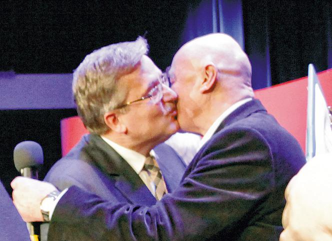 Prezydent  dał Tymowi  nalewkę