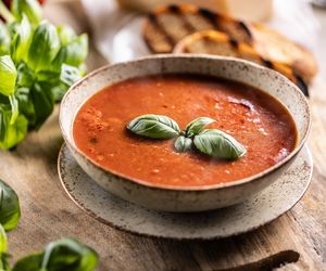 Zupa pomidorowa według Gordona Ramsaya. Minimum pracy przy maksimum smaku