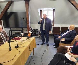 Dwór w Nowych Iganiach wymaga wielu prac renowacyjnych. W ostatnich latach na terenie dworu trwały prace przygotowawcze
