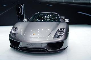 Frankfurt 2013: hipersportowe Porsche 918 Spyder - WIDEO