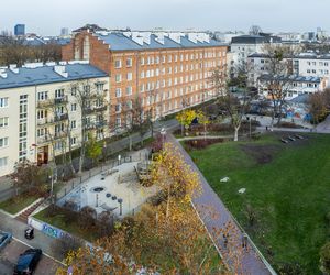 To najstarsze osiedle w Warszawie. Aby żyć jak w bajce panowały tu dziwne zasady