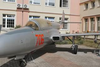Iskra dostała nowe życie. We Wrocławiu odnowili słynny wojskowy samolot, można go oglądać