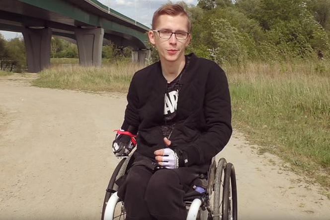 Jak niepełnosprawni uprawiają SEKS? Youtuber odpowiedział szczerze o tematach tabu