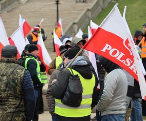 Protest rolników 20 marca w Lublinie. Przeszli ulicami miasta pod LUW