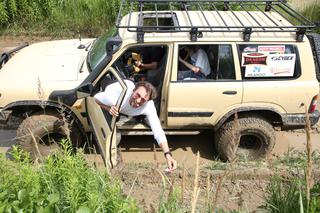 Gwiazdy w terenowych samochodach dzielnie walczyły w zawodach VIP Cross