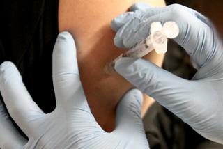 Bezpłatne szczepienia przeciwko wirusowi HPV w Poznaniu – już można się zgłaszać
