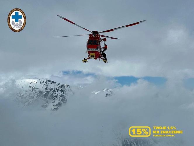 Tatry. Snowboardzista został porwany przez lawinę, która zeszła z Rysów