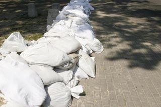 Jakie są sposoby ochrony przed powodzią?