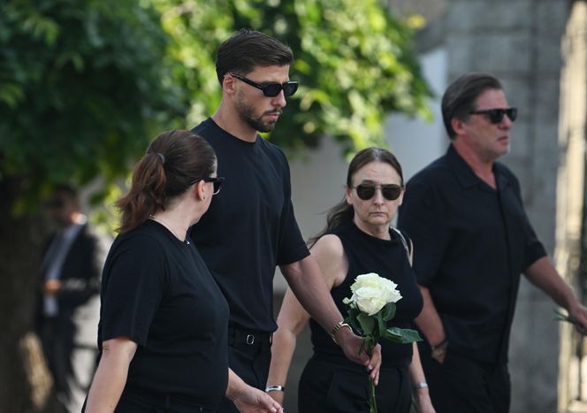 Pogrzeb tragicznie zmarłego Diogo Joty. Gwiazdora Liverpoolu żegnają rodzina i przyjaciele