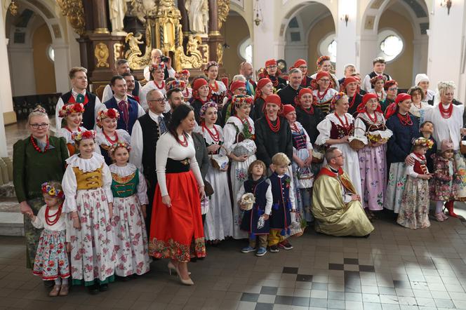 Święcenie pokarmów na Nikiszowcu