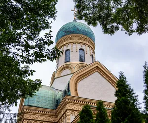 Cerkiew na warszawskiej Woli coraz piękniejsza. Trwa konserwacja polichromii