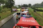 Śmiertelny wypadek pod Rawą Mazowiecką. Trzy osoby zginęły w zderzeniu BMW z busem