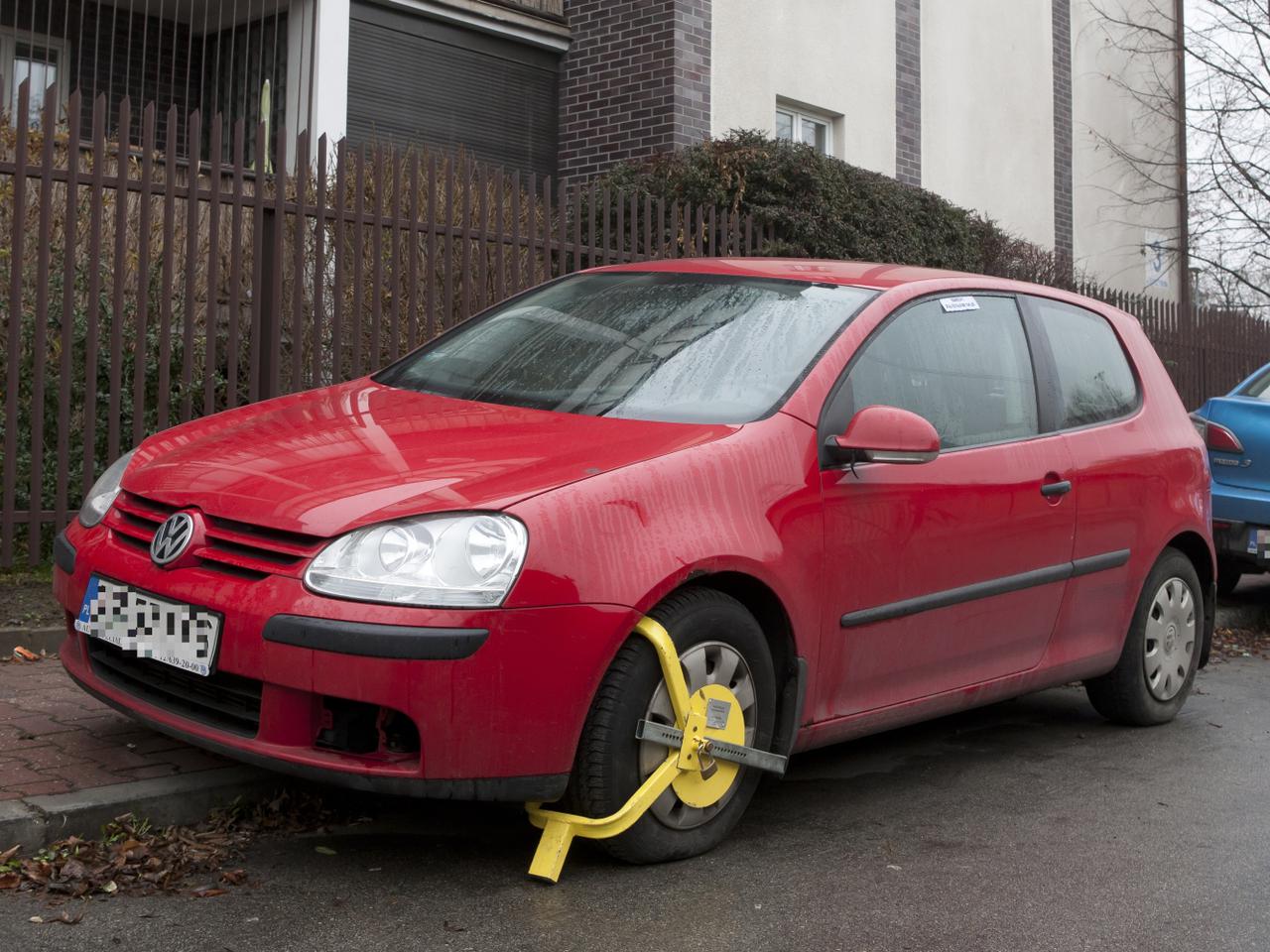 Volkswagen Golf V prezydenta Andrzeja Dudy