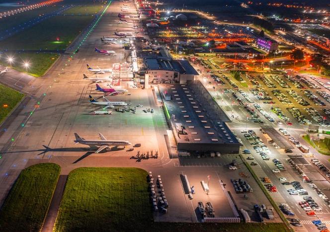 Przy Katowice Airport powstaje nowy parking i wezeł przeładunkowy z bazą paliw