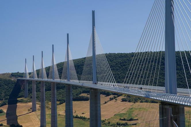 Wiadukt Millau we Francji