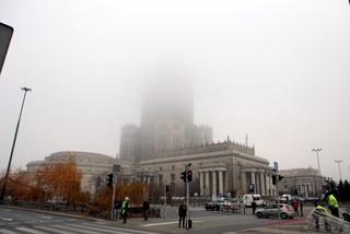 Silne mgły w całej Polsce. IMGW wydało ostrzeżenie