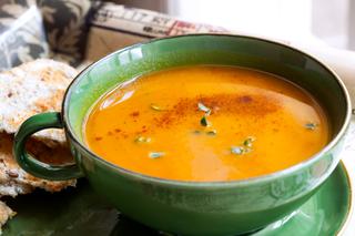 Zupa paprykowa: przepis na pyszną zupę z papryki