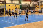 Siatkarki Stali Grudziądz przegrywają z AZS-em Bydgoszcz. Decydowały końcówki setów