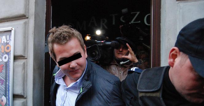 Król dopalaczy przed łódzkim sądem. Rusza proces Dawida B.