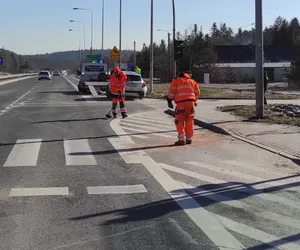 Wypadek w Wiśniówce koło Kielc. Na trasie krajowej zderzyły się dwa samochody