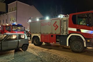 17-latka potrącona i przeciągnięta pod kołami samochodu. Dramatyczny wypadek w Konstancinie-Jeziornie