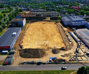 Stadion przy Kusocińskiego na półmetku