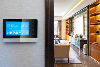 Jak AI zmienia ogrzewanie, wentylację i klimatyzację? Inteligentne systemy HVAC