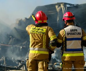 Pożar w Kawlach. Trwają poszukiwania zaginionego strażaka