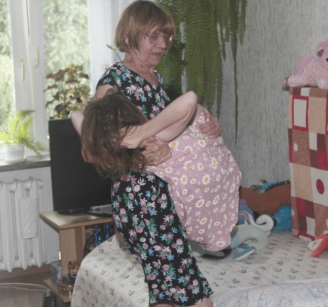 Siedlce. Kupmy Karolinie podnośnik do kąpieli 