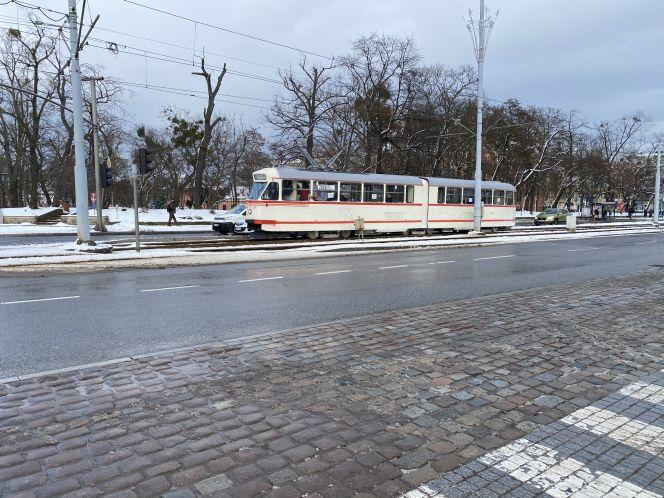 Finał WOŚP 2021 Gdańsku. W niedzielę 31.01.2021 r. po mieście jeździł zabytkowy tramwaj