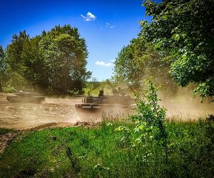Czołgi K2 podczas ćwiczeń w 9BBKPanc