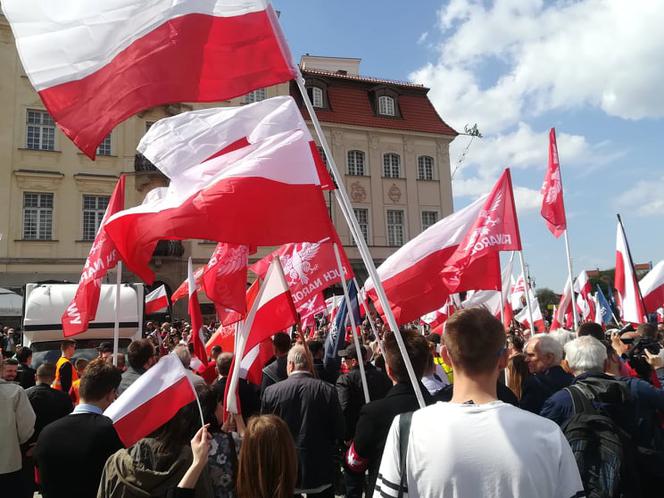 Marsz Suwerenności przeszedł ulicami Warszawy