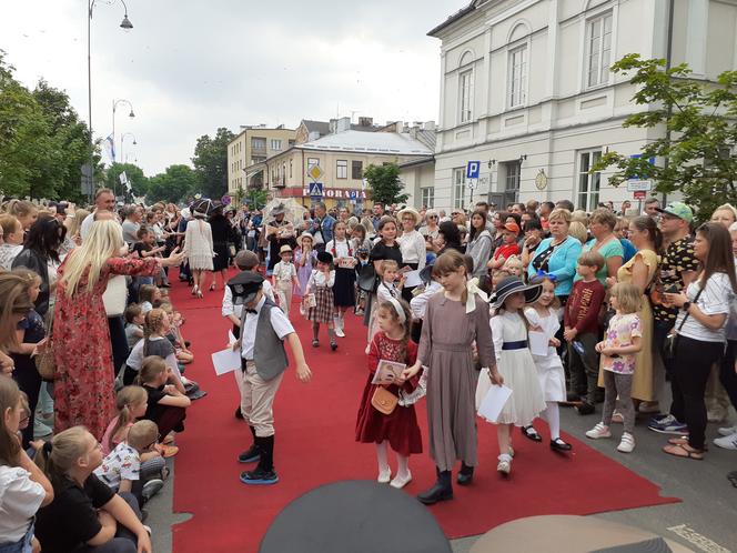 Siedlczanie mogli wsiąść w wehikuł czasu i zobaczyć ulicę Pułaskiego - Piękną sprzed stu lat