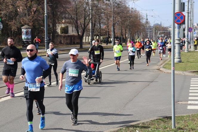 21. Bieg „Recordowa Dziesiątka" - zdjęcia z trasy