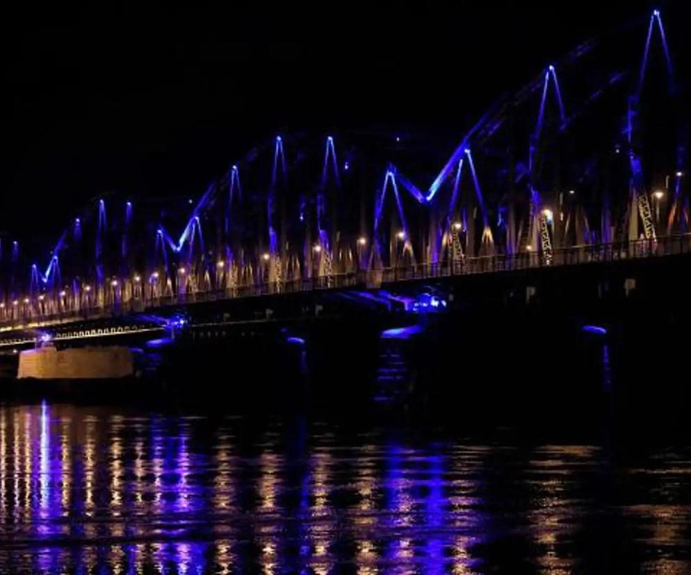 Toruński most w barwach Izraela