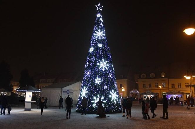 Święta Bożego Narodzenia w Żorach. Jarmark, spotkanie z Mikołajem, wigilia dla mieszkańców