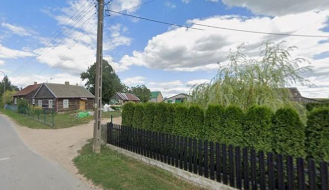 Malutka wieś w woj. podlaskim ukryta przed całym światem. Skrywa dramatyczną historię!