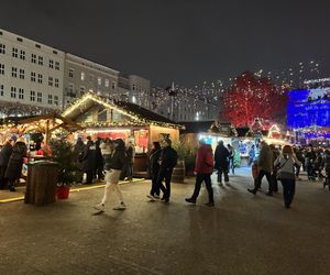 Kolędowanie na placu Wolności