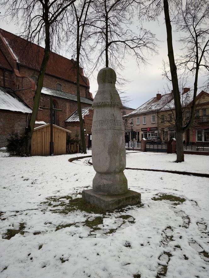 Tak prezentuje się najstarszy znak drogowy w Polsce