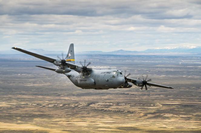 Samolot transportowy C-130H Hercules